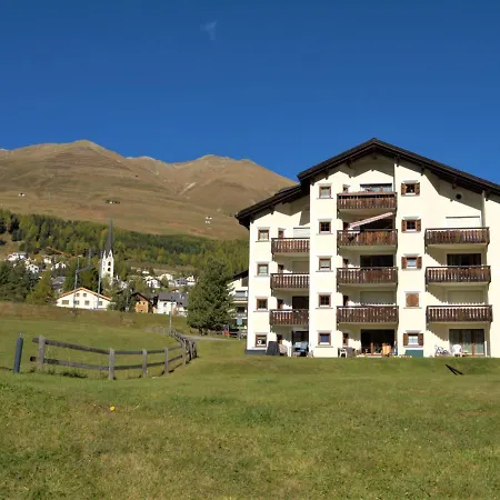 Chesa Arpschellas - Reis By Interhome *