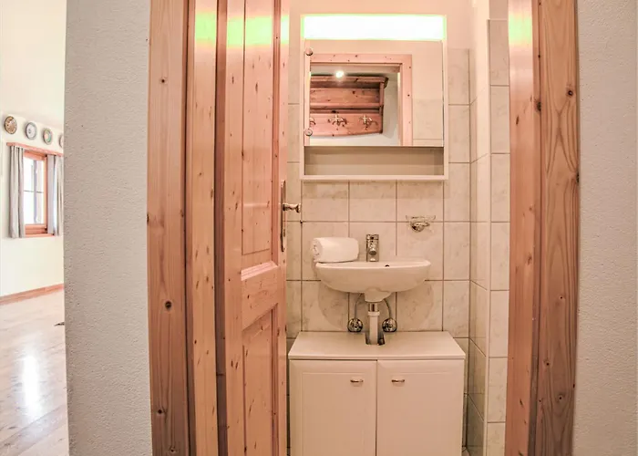 Chesa Arpschellas - Reis By Interhome